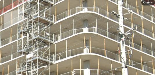 Perfect storm of debt and rising interest rates leaves 402-unit Ottawa apartment project stalled as concrete skeleton